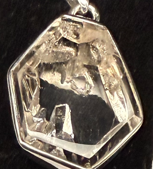 Manifestation Quartz Pendant